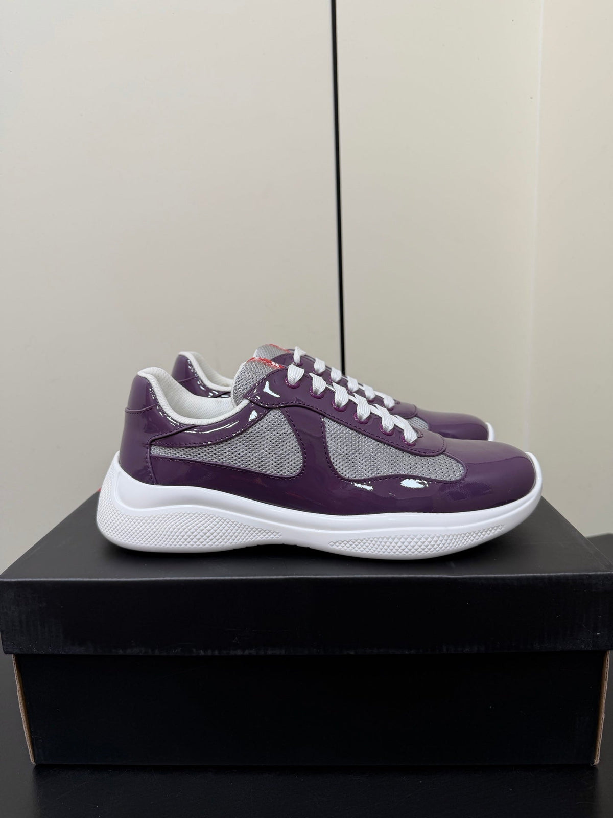 P-Sneakers