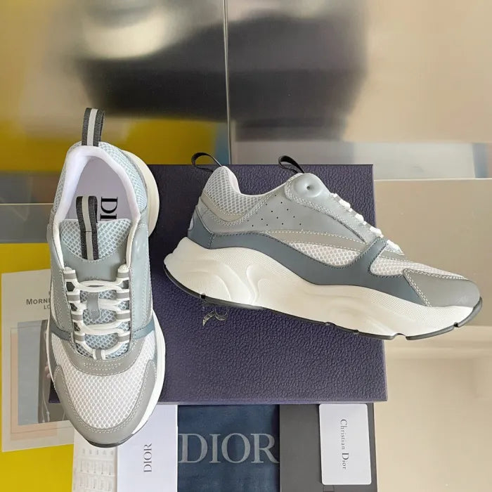 D - SNEAKERS