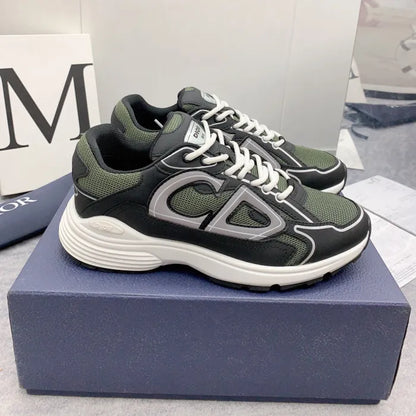 D - SNEAKERS