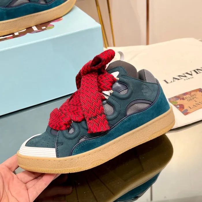 L - SNEAKERS