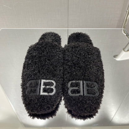 B-Sneakers