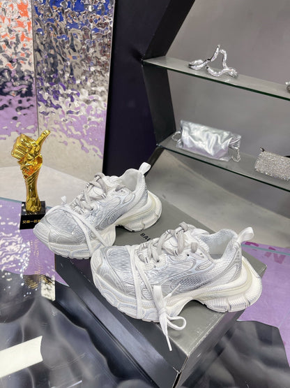 B-Sneakers