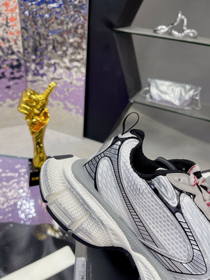 B-Sneakers