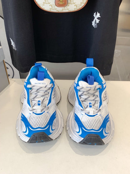 B-Sneakers