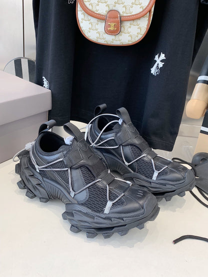 B-Sneakers