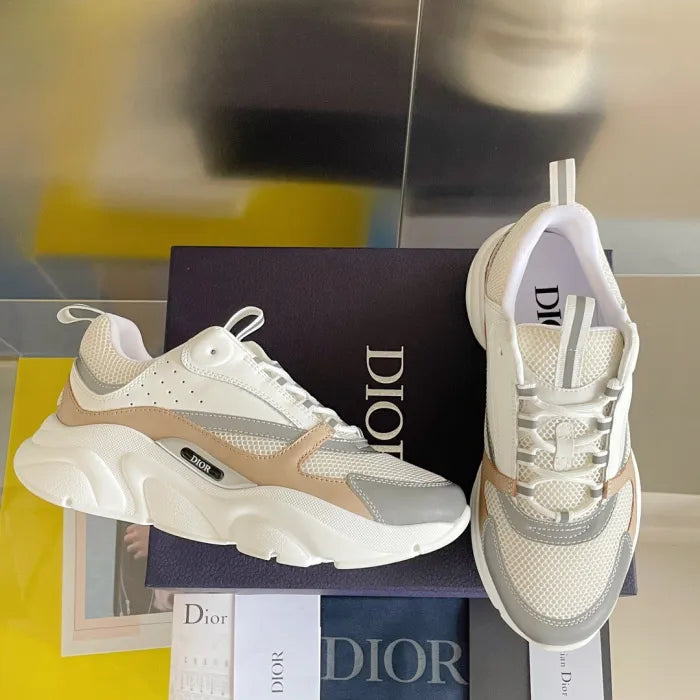 D - SNEAKERS