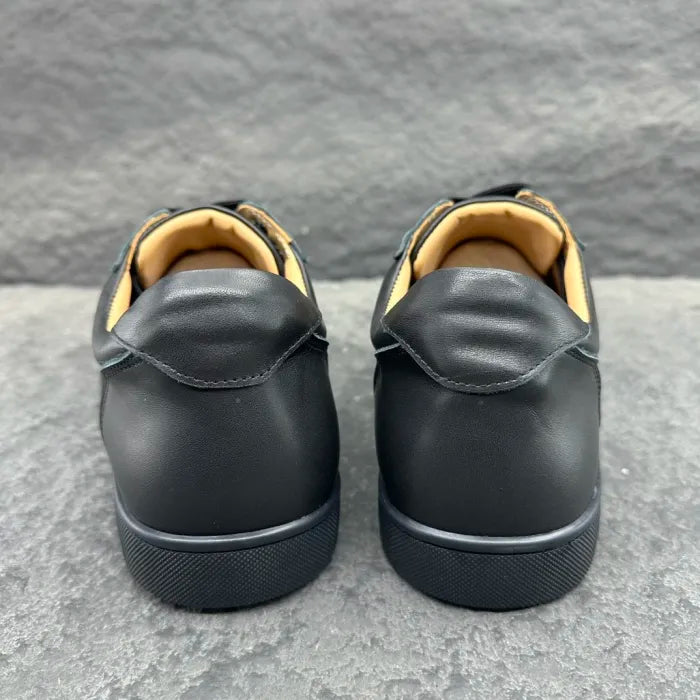 C - SNEAKERS