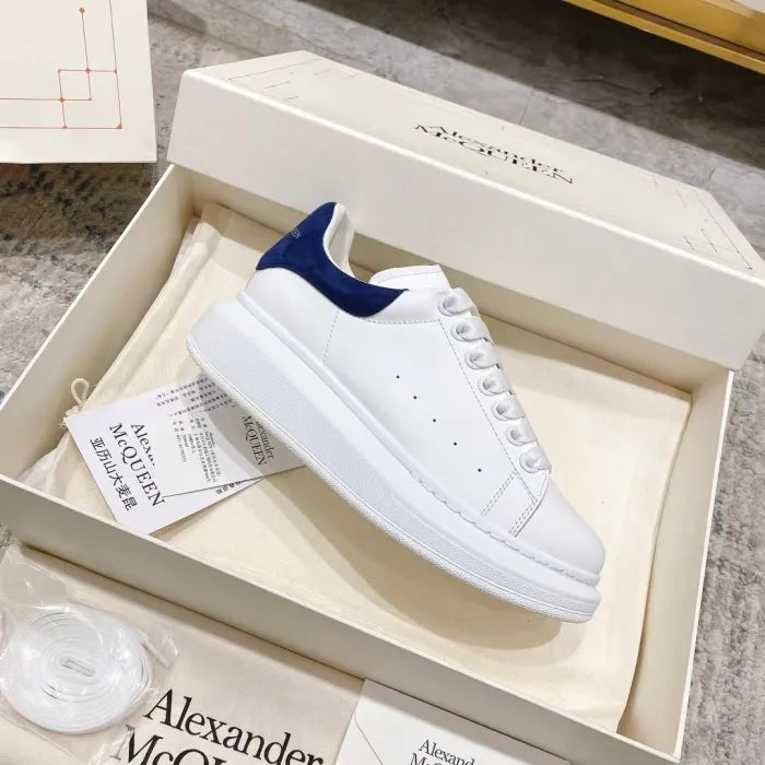 A - SNEAKERS