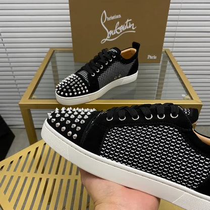 C - SNEAKERS