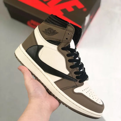 N - SNEAKERS