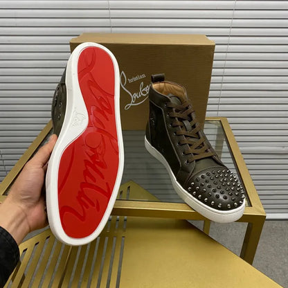 A - SNEAKERS