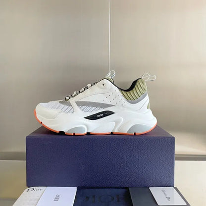 D - SNEAKERS