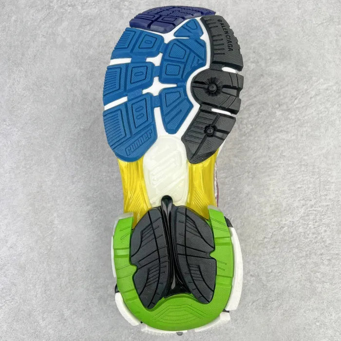 B - SNEAKERS