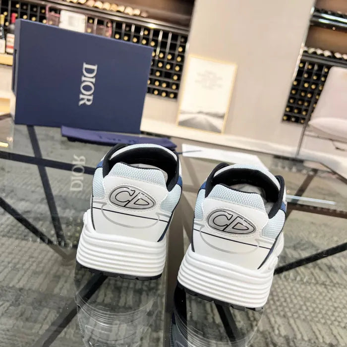 B - SNEAKERS