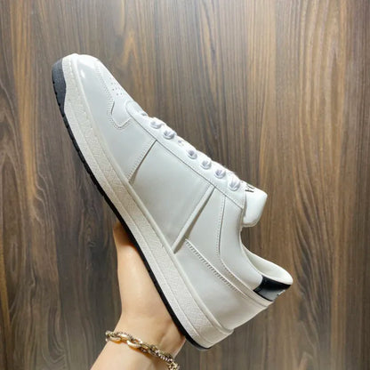 P - SNEAKERS