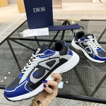 D - SNEAKERS