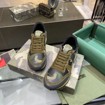 V - SNEAKERS