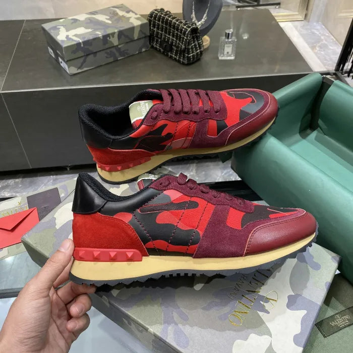 V - SNEAKERS