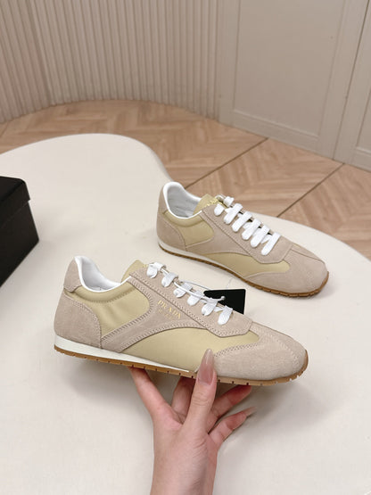 P-Sneakers