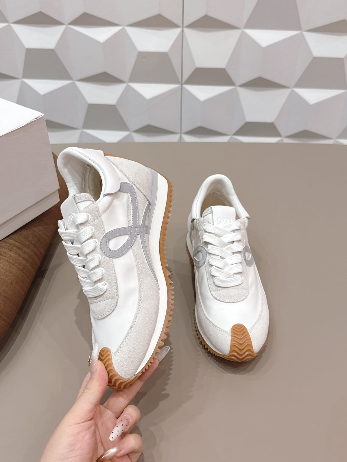 L2-Sneakers