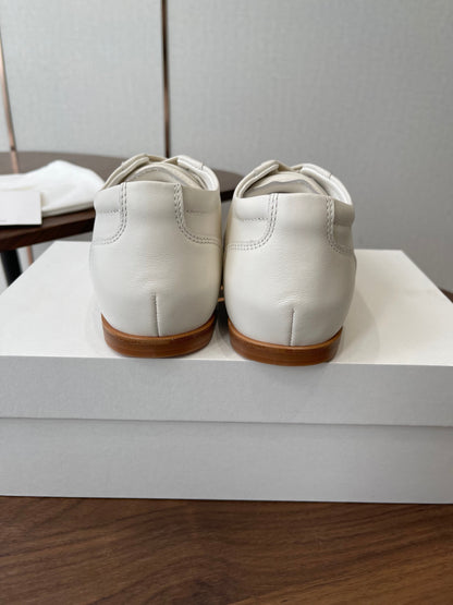 T-Sneakers