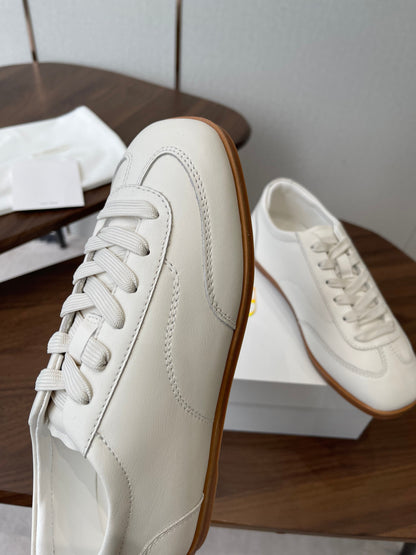 T-Sneakers