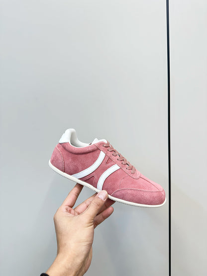 S-Sneakers