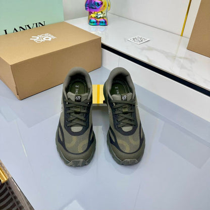 L2-Sneakers
