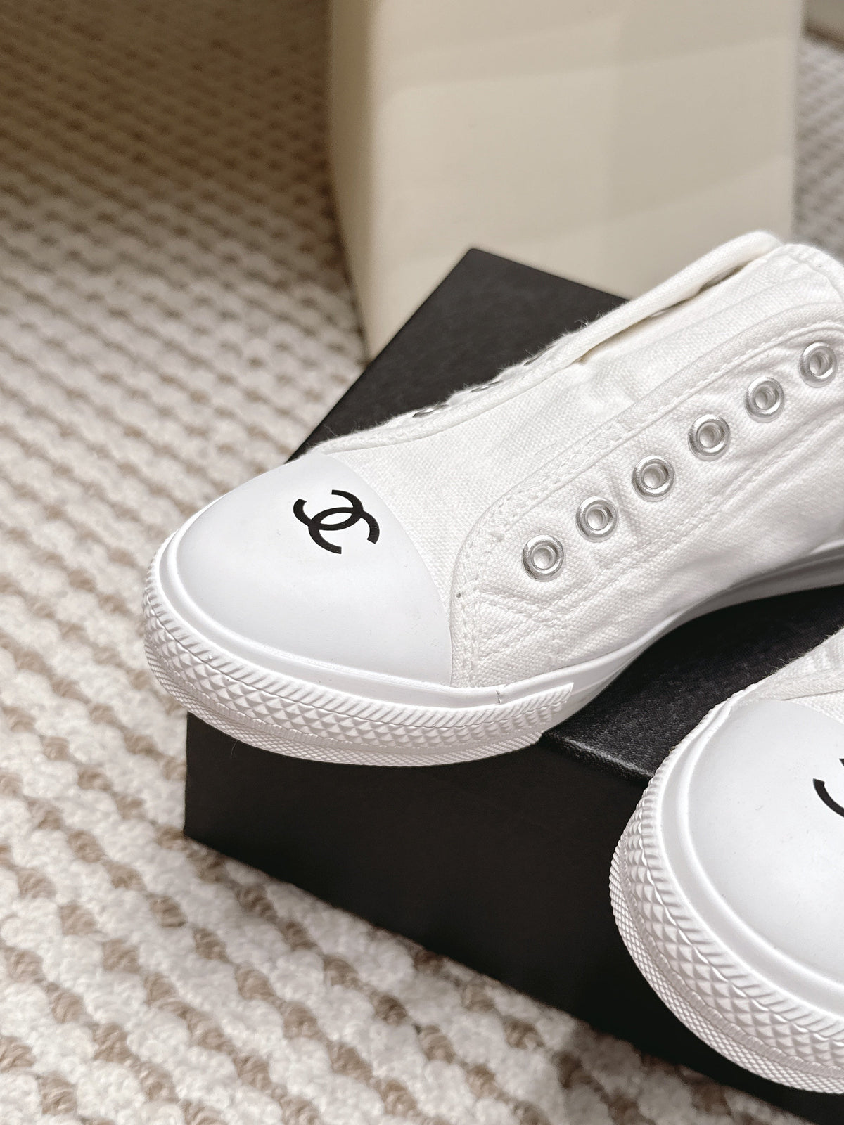 C-Sneakers