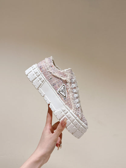 P-Sneakers