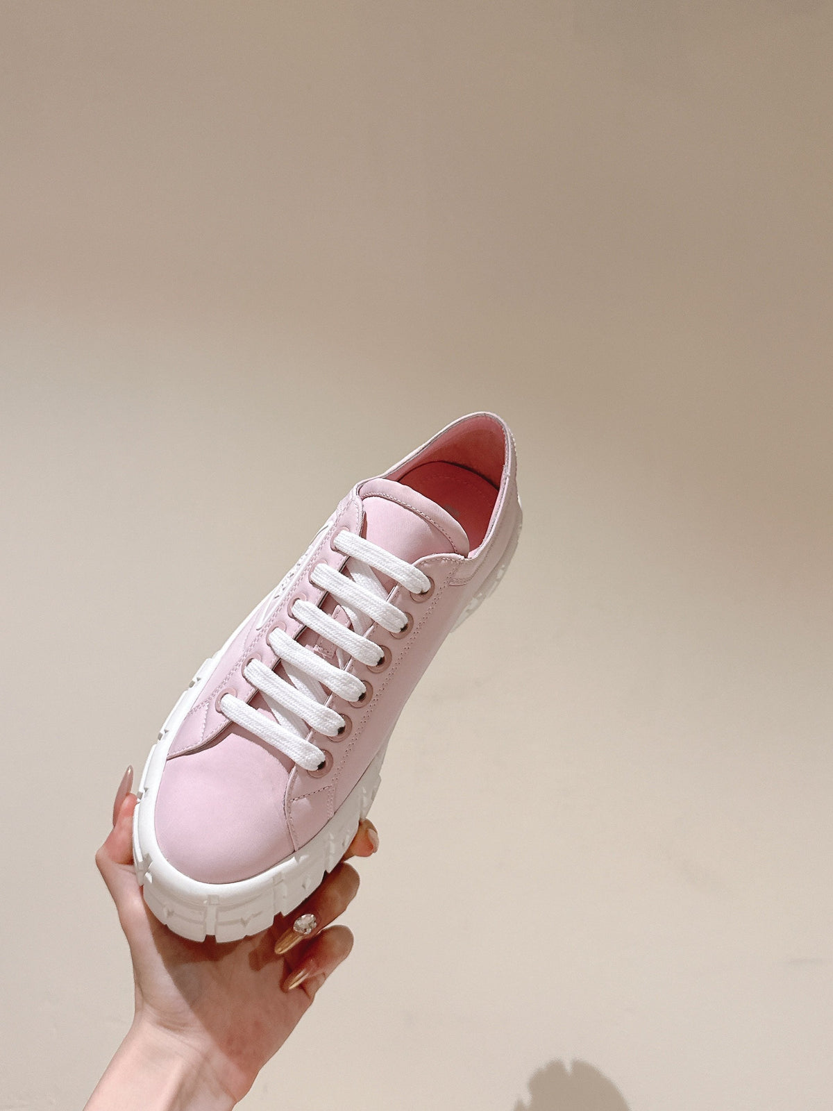 P-Sneakers