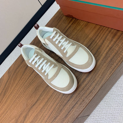 L-Sneakers
