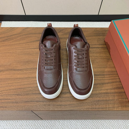 L-Sneakers
