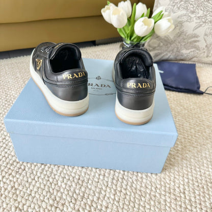 P-Sneakers