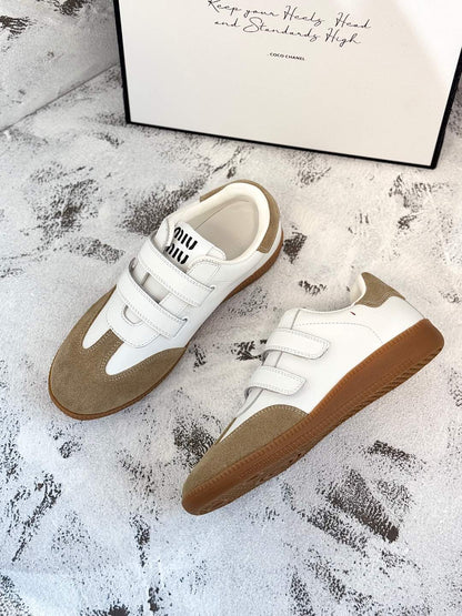 M-Sneakers
