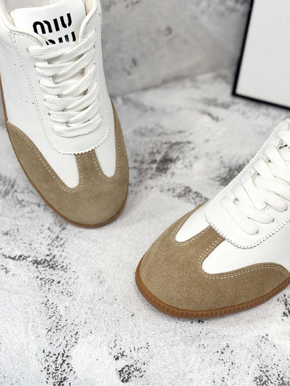 M-Sneakers