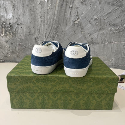 G-Sneakers