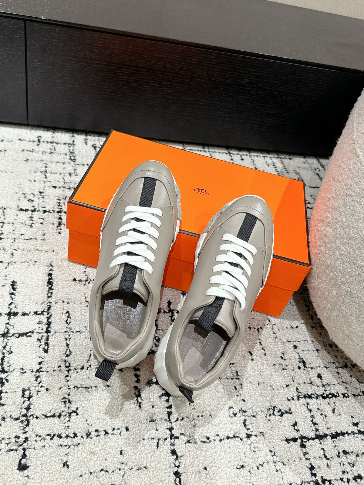 A-Sneakers