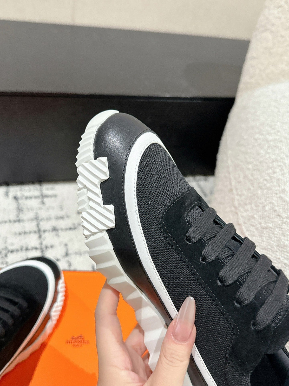 A-Sneakers