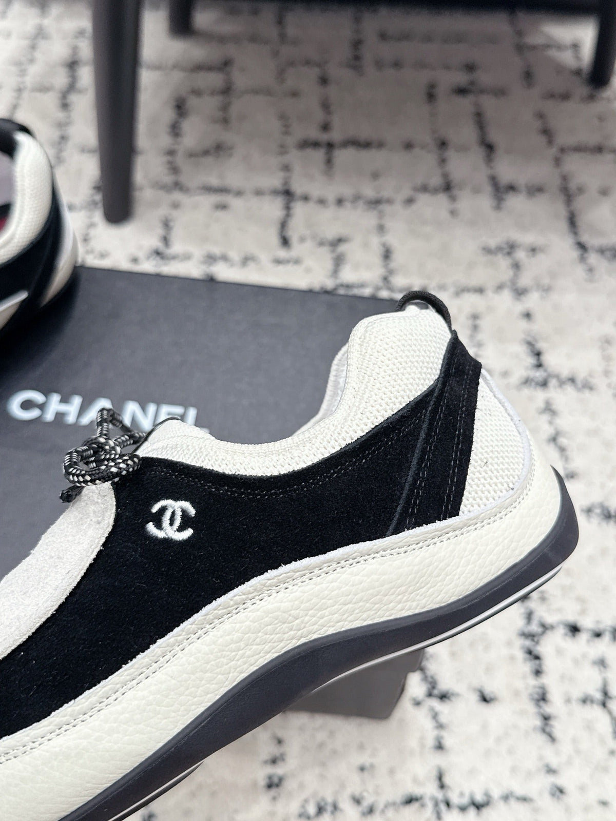 C-Sneakers