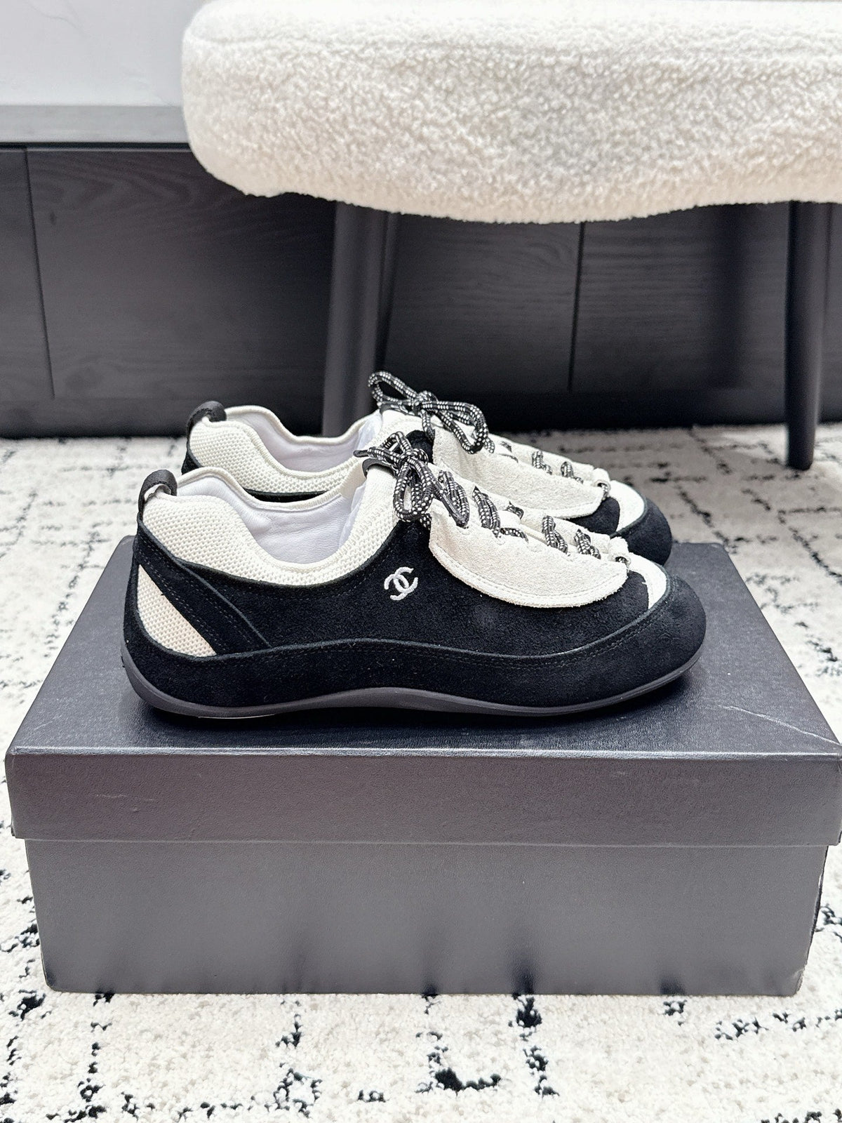 C-Sneakers