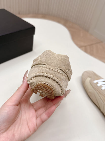 P-Sneakers