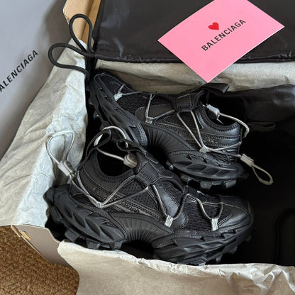 B-Sneakers