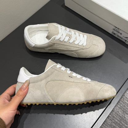 S-Sneakers