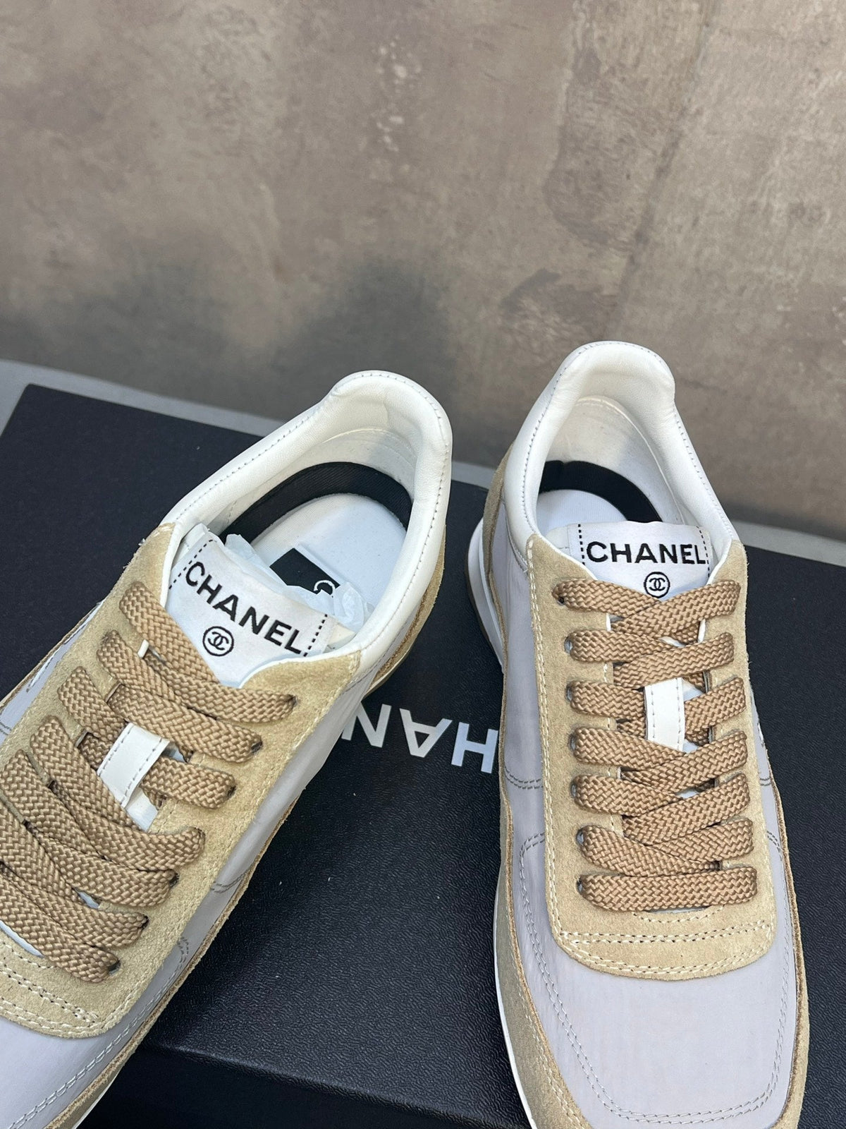 C-Sneakers