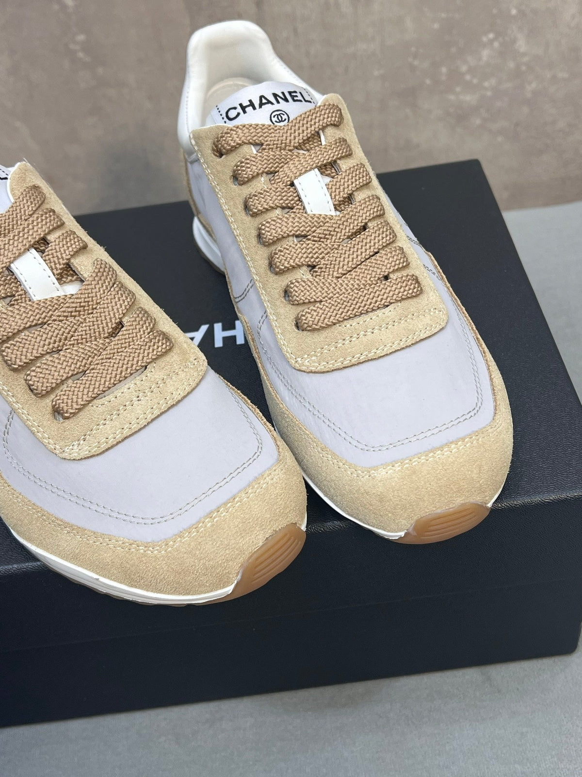C-Sneakers