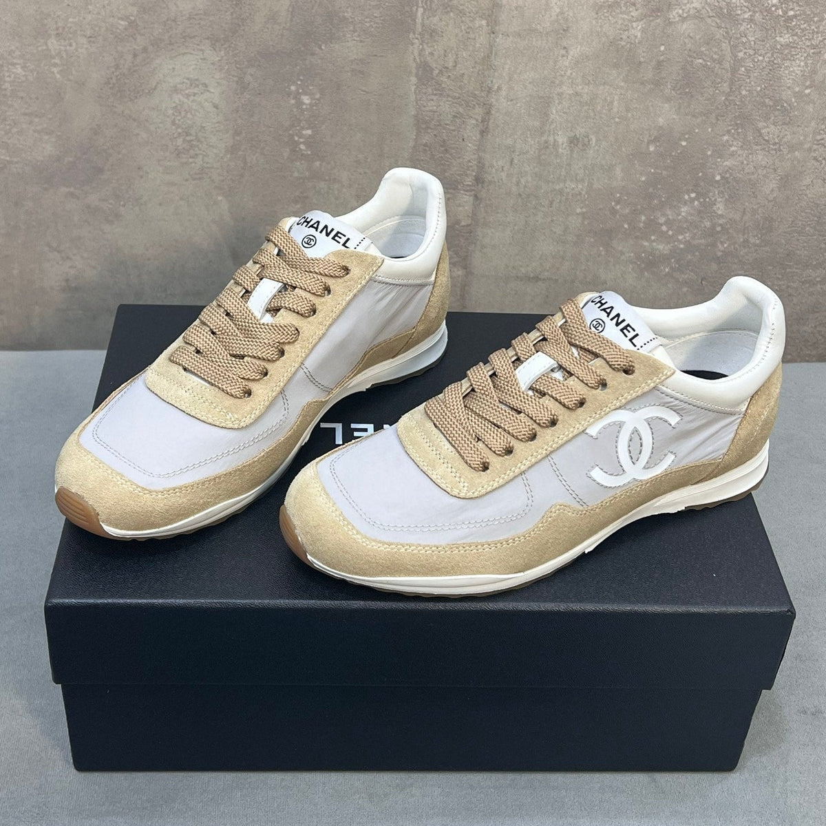 C-Sneakers