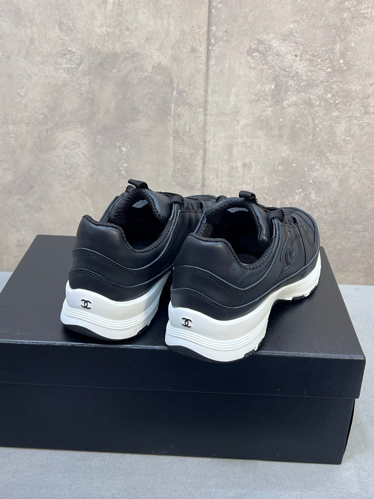 C-Sneakers
