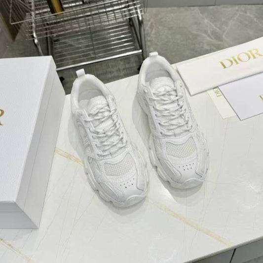 D-Sneakers