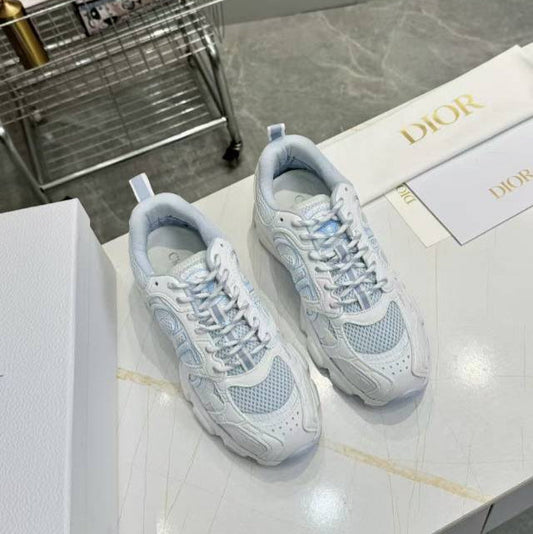 D-Sneakers